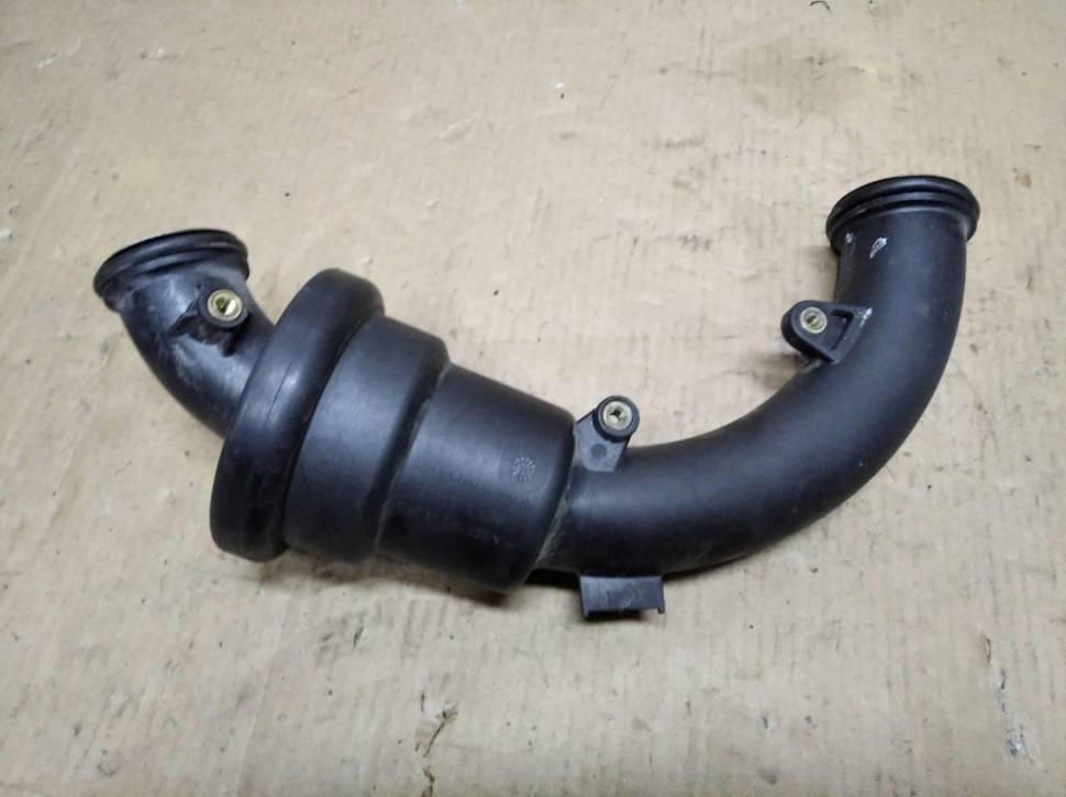 Демпфер турбины MERCEDES-BENZ CLA-класс C117/X117 (2013 - 2016) фото 1 — Разборка Мерседес