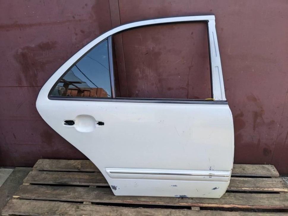 Дверь задняя правая MERCEDES-BENZ E-класс W210/S210 (1995 - 1999) фото 1 — Разборка Мерседес