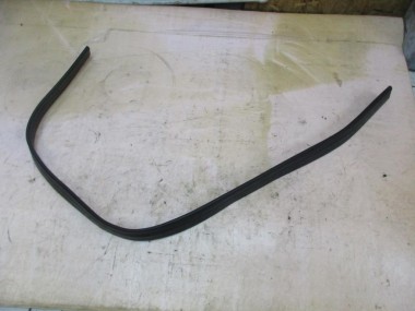 Уплотнитель моторного отсека MERCEDES-BENZ GLC-класс X253 (2015 - 2019) — Разборка Мерседес