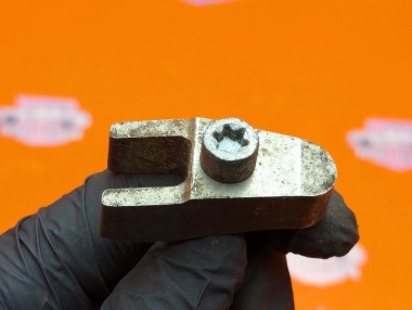 Кронштейн крепления форсунок MERCEDES-BENZ Sprinter W901-905 (1995 - 2006) &mdash; Разборка Мерседес