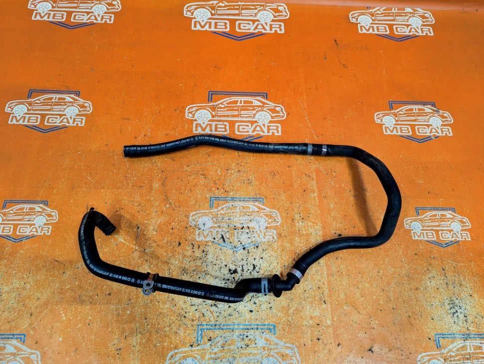 Патрубок ОЖ MERCEDES-BENZ E-класс W211/S211 (2002 - 2006) фото 1 — Разборка Мерседес