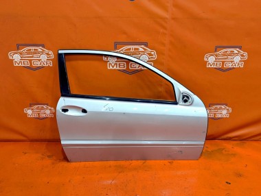 Дверь передняя правая MERCEDES-BENZ C-класс W203/S203/CL203 (2000 - 2004) — Разборка Мерседес