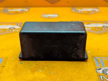Реле свечей накала MERCEDES-BENZ V-класс W638/W639 (1996 - 2003) V 220 2.1 D AT (122 л.с.) &mdash; Разборка Мерседес