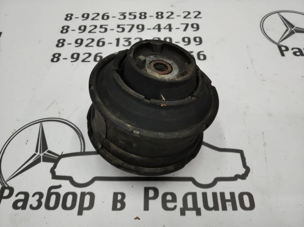 Опора двигателя MERCEDES-BENZ C-класс W203/S203/CL203 (2000 - 2004) фото 1 — Разборка Мерседес