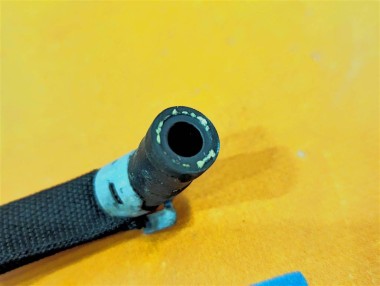 Шланг вентиляции MERCEDES-BENZ C-класс W204/S204 (2006 - 2011) — Разборка Мерседес