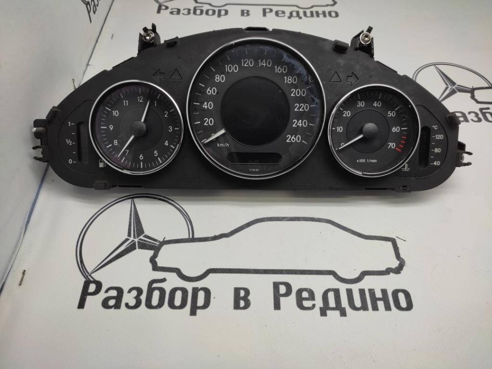 Щиток приборов MERCEDES-BENZ CLS-класс C219 (2004 - 2008) фото 1 — Разборка Мерседес