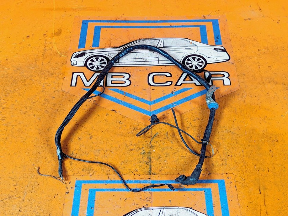 Провод генератора MERCEDES-BENZ E-класс W124/S124/C124/A124 (1984 - 1997) фото 1 &mdash; Разборка Мерседес