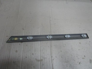 Молдинг двери MERCEDES-BENZ C-класс W202/S202 (1993 - 1997) — Разборка Мерседес