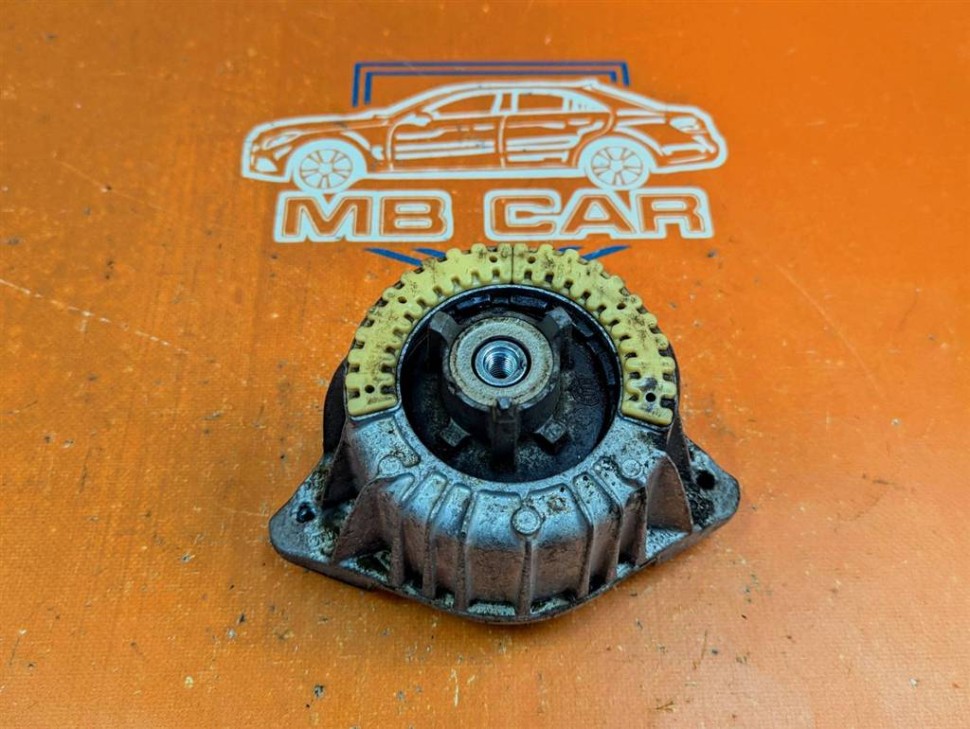 Опора двигателя MERCEDES-BENZ CLS-класс C218/X218 рестайлинг (2014 - 2017) фото 1 — Разборка Мерседес