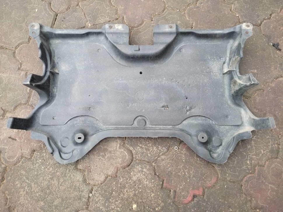 Защита двигателя MERCEDES-BENZ CLS-класс C218/X218 (2010 - 2014) фото 1 — Разборка Мерседес