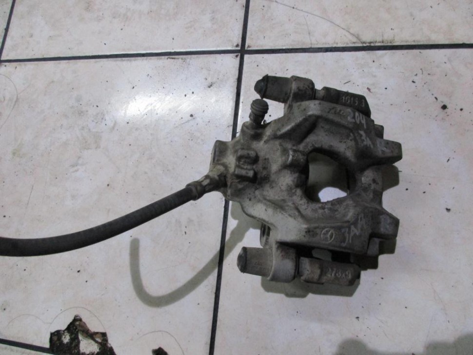 Суппорт задний правый MERCEDES-BENZ C-класс W204/S204/С204 рестайлинг (2011 - 2015) фото 1 — Разборка Мерседес