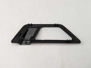 Накладка ручки двери MERCEDES-BENZ W124 W124/S124/C124/A124 (1984 - 1993) — Разборка Мерседес