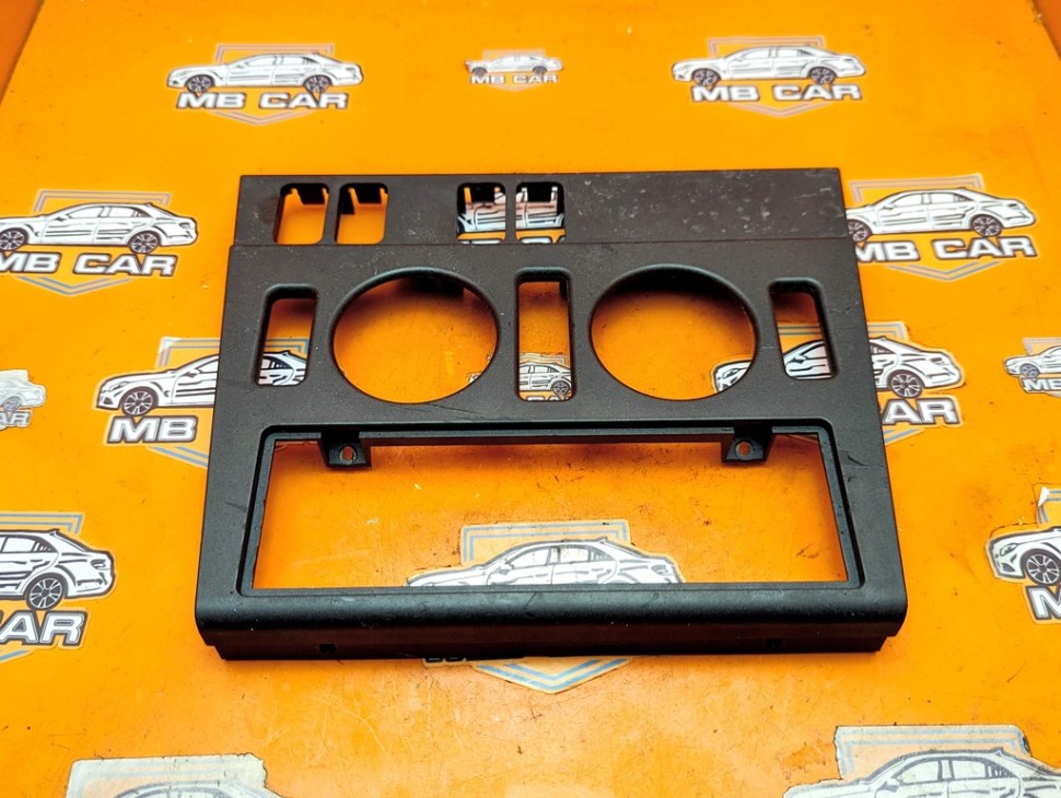 Накладка блока климата MERCEDES-BENZ C-класс W202/S202 (1993 - 1997) фото 1 &mdash; Разборка Мерседес