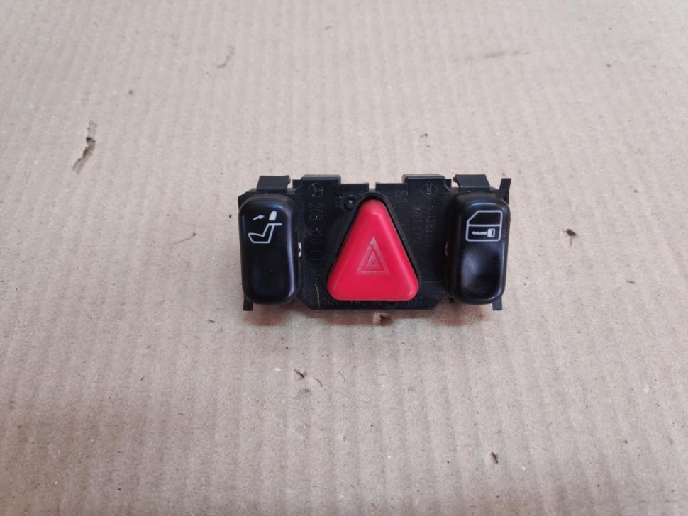 Кнопка аварийной сигнализации MERCEDES-BENZ E-класс W210/S210 рестайлинг (1999 - 2003) фото 1 — Разборка Мерседес
