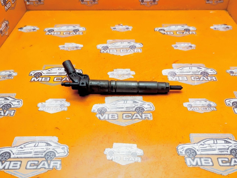 Форсунка ДИЗЕЛЬ MERCEDES-BENZ R-класс W251 (2005 - 2007) фото 1 &mdash; Разборка Мерседес