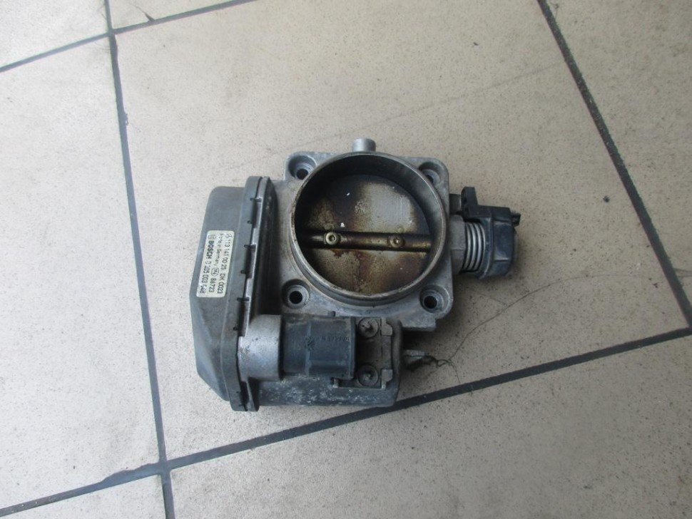 Дроссельная заслонка MERCEDES-BENZ S-класс W220 (1998 - 2005) фото 1 — Разборка Мерседес