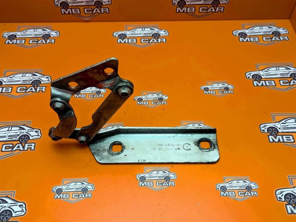 Петля капота MERCEDES-BENZ A-класс W168 (1997 - 2001) фото 1 — Разборка Мерседес