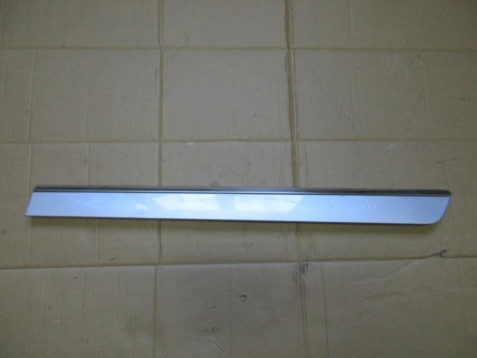 Молдинг двери MERCEDES-BENZ GL-класс X164 (2006 - 2009) фото 1 — Разборка Мерседес