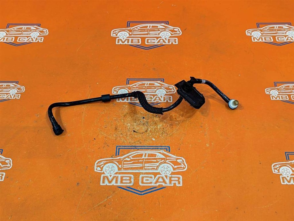 Трубка вакуумная MERCEDES-BENZ C-класс W204/S204 (2006 - 2011) фото 1 — Разборка Мерседес