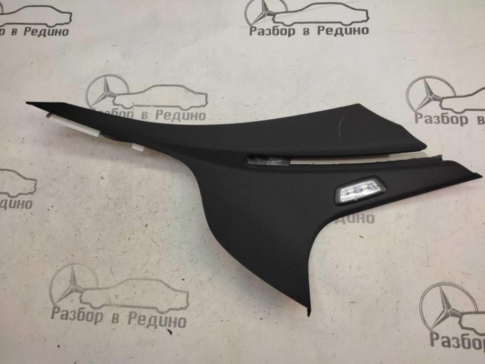 Накладка задней стойки MERCEDES-BENZ C-класс W205/S205/C205/A205 (2014 - 2018) фото 1 — Разборка Мерседес