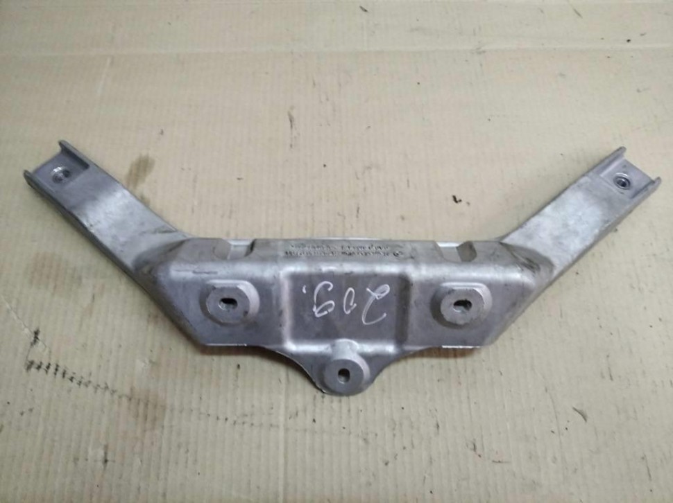 Кронштейн радиатора MERCEDES-BENZ GLE-класс AMG W166 (2015 - 2019) фото 1 — Разборка Мерседес