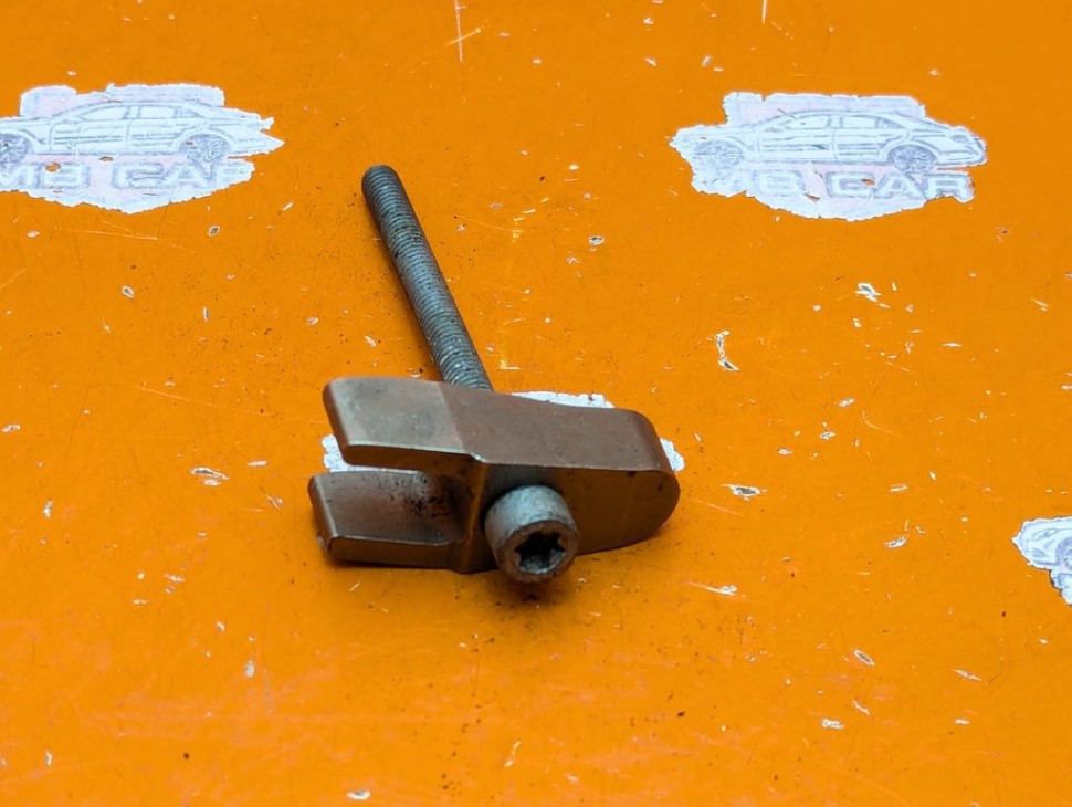 Кронштейн крепления форсунок MERCEDES-BENZ Sprinter W901-905 (1995 - 2006) фото 1 &mdash; Разборка Мерседес