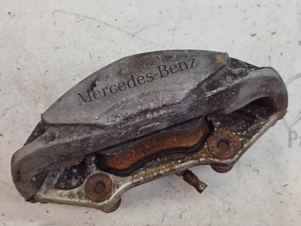 Суппорт передний правый MERCEDES-BENZ C-класс W205/S205/C205/A205 (2014 - 2018) фото 1 — Разборка Мерседес
