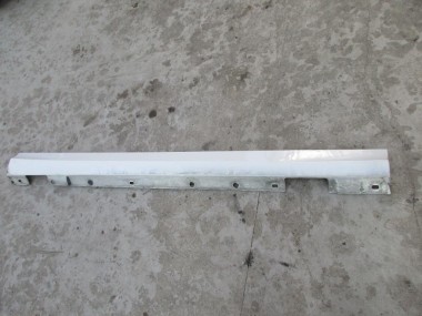 Порог пластиковый правый MERCEDES-BENZ C-класс W204/S204/С204 рестайлинг (2011 - 2015) — Разборка Мерседес