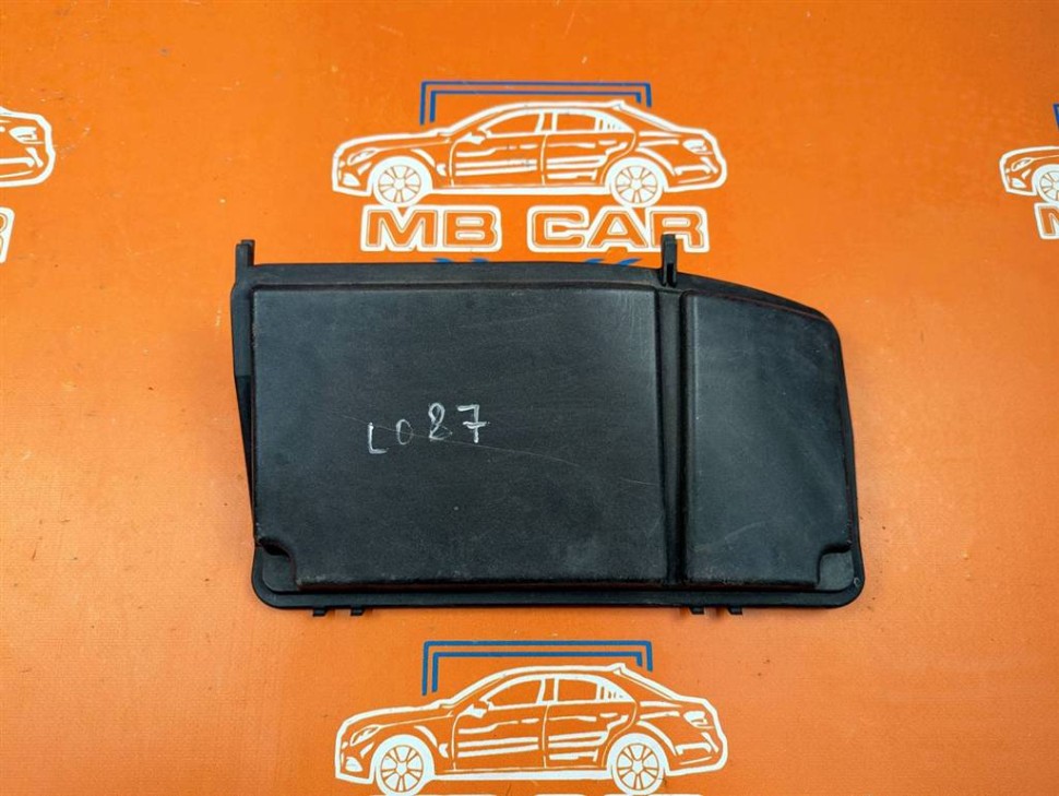Крышка блока предохранителей MERCEDES-BENZ M-класс AMG W163 рестайлинг (2001 - 2005) фото 1 — Разборка Мерседес