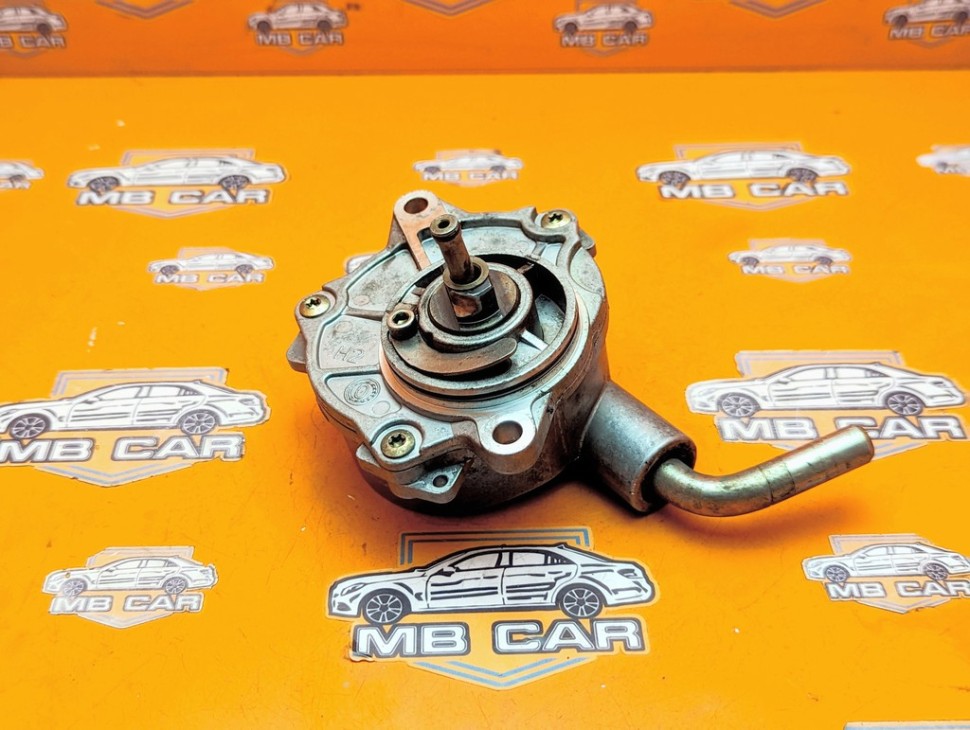 Насос вакуумный MERCEDES-BENZ E-класс W210/S210 рестайлинг (1999 - 2003) фото 1 — Разборка Мерседес