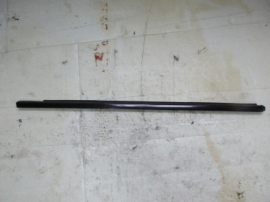 Молдинг стекла двери MERCEDES-BENZ E-класс W211/S211 (2002 - 2006) — Разборка Мерседес