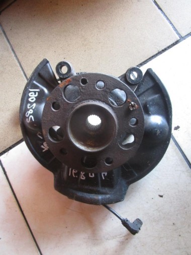 Кулак поворотный передний правый MERCEDES-BENZ A-класс W168 (1997 - 2001) — Разборка Мерседес