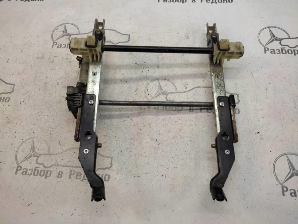 Механизм регулировки сидений MERCEDES-BENZ S-класс W220 (1998 - 2005) фото 1 — Разборка Мерседес
