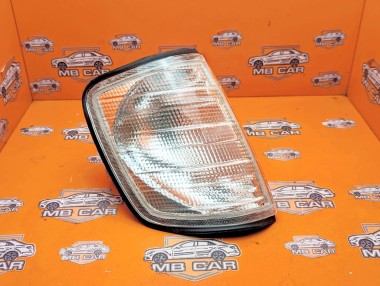 Поворотник правый MERCEDES-BENZ E-класс W124/S124/C124/A124 (1984 - 1997) — Разборка Мерседес