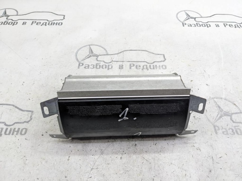 Подушка безопасности пасажирская MERCEDES-BENZ CLK-класс C209/A209 (2002 - 2005) фото 1 — Разборка Мерседес