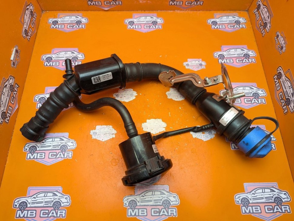 Горловина бака мочевины MERCEDES-BENZ C-класс W205/S205/C205/A205 (2014 - 2018) фото 1 &mdash; Разборка Мерседес