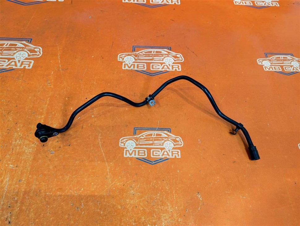 Трубка вентиляции картерных газов MERCEDES-BENZ GLC-класс X253 (2015 - 2019) фото 1 — Разборка Мерседес