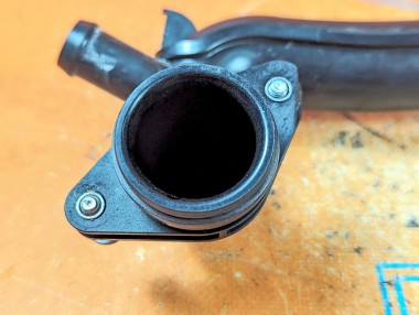 Трубка ОЖ MERCEDES-BENZ C-класс W205/S205/C205/A205 рестайлинг (2018 - 2023) &mdash; Разборка Мерседес