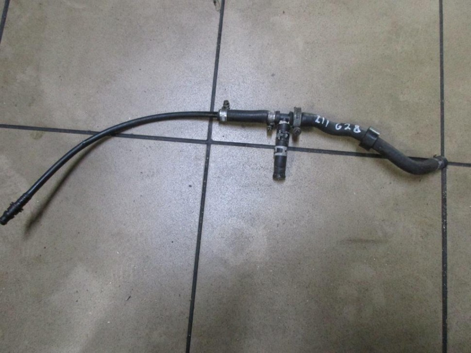 Трубка вентиляции расширительного бака MERCEDES-BENZ E-класс W211/S211 (2002 - 2006) фото 1 — Разборка Мерседес