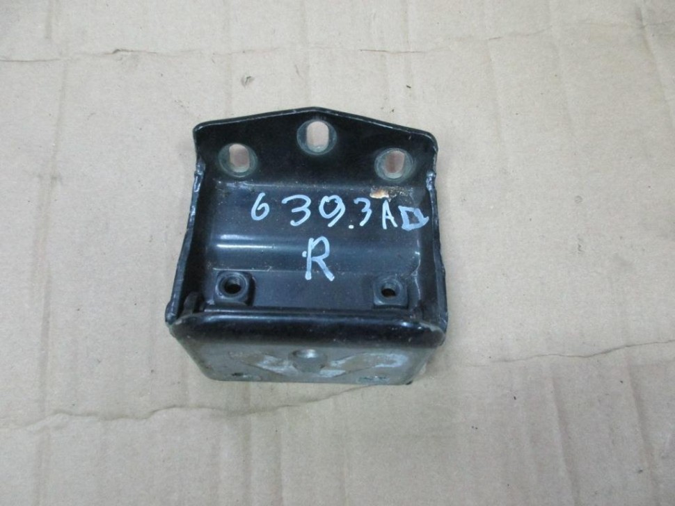 Петля крышки багажника MERCEDES-BENZ Vito W639 (2003 - 2010) фото 1 — Разборка Мерседес