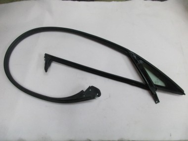 Уплотнитель стекла двери MERCEDES-BENZ E-класс W212/S212/C207/A207 рестайлинг (2013 - 2016) — Разборка Мерседес