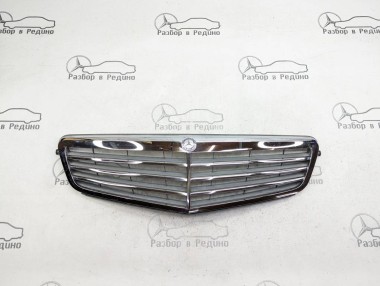 Решетка радиатора MERCEDES-BENZ C-класс W204/S204/С204 рестайлинг (2011 - 2015) — Разборка Мерседес