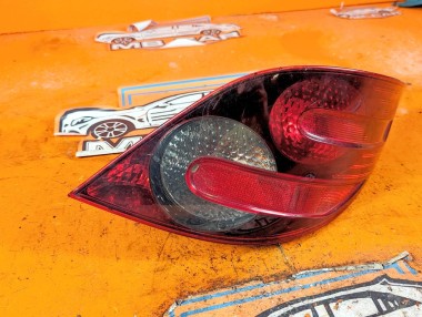 Фонарь задний правый MERCEDES-BENZ R-класс W251 рестайлинг (2007 - 2010) R 350d 3.0 4MATIC 7G-Tronic (224 л.с.) &mdash; Разборка Мерседес