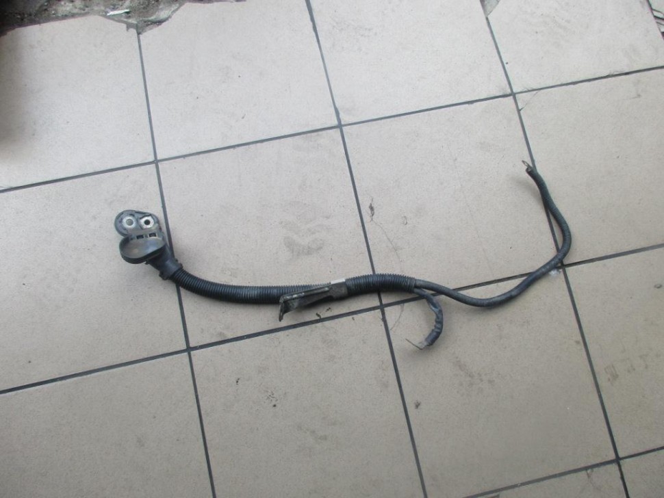 Провод плюсовой MERCEDES-BENZ S-класс W220 (1998 - 2005) фото 1 — Разборка Мерседес