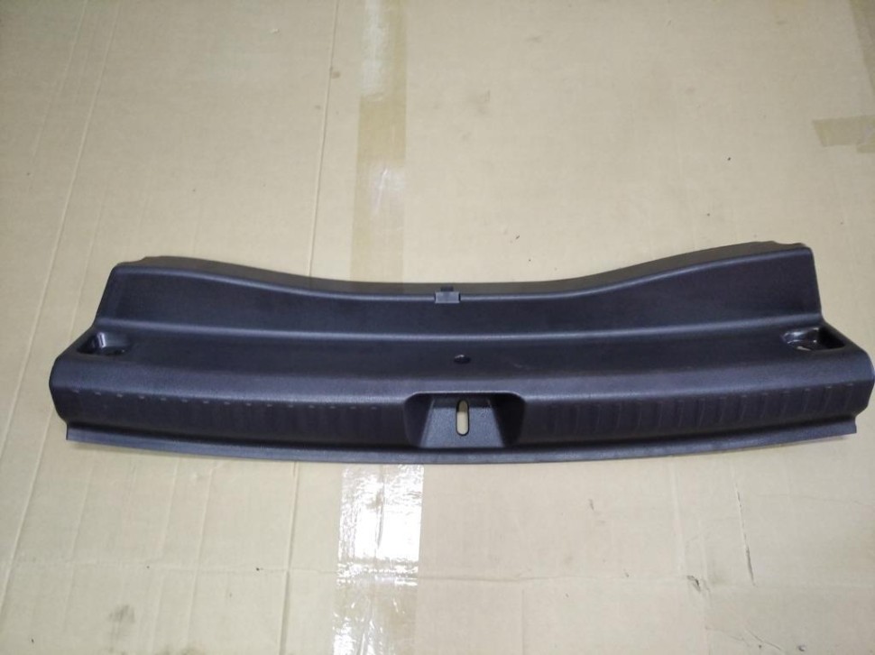 Накладка замка багажника MERCEDES-BENZ GLA-класс X156 рестайлинг (2017 - 2020) фото 1 — Разборка Мерседес