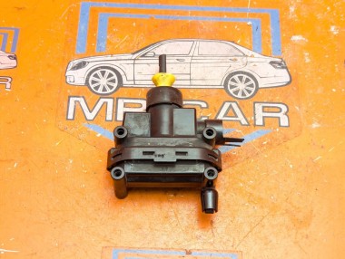 Активатор замка багажника MERCEDES-BENZ E-класс W124/S124/C124/A124 (1984 - 1997) E 300 CDI 3.0 AT (136 л.с.) &mdash; Разборка Мерседес