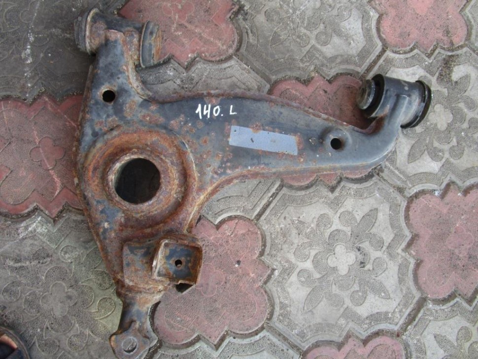 Рычаг передний нижний левый MERCEDES-BENZ S-класс W140 (1991 - 1998) фото 1 — Разборка Мерседес