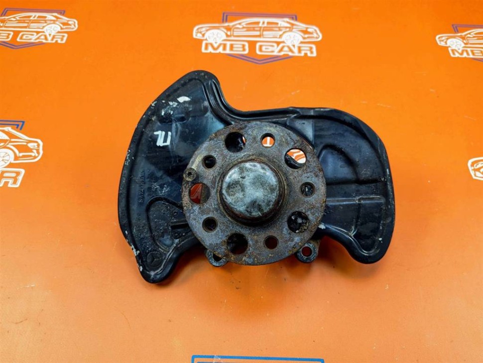 Кулак поворотный передний левый MERCEDES-BENZ E-класс W212/S212/C207/A207 рестайлинг (2013 - 2016) фото 1 — Разборка Мерседес