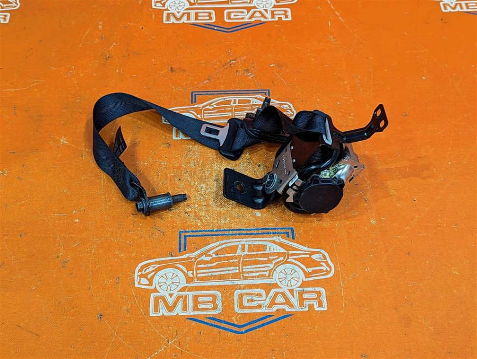 Ремень безопасности задний левый MERCEDES-BENZ X-класс I (2017 - 2020) фото 1 — Разборка Мерседес