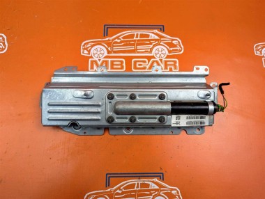 Подушка безопасности коленная MERCEDES-BENZ M-класс W164 рестайлинг (2008 - 2011) — Разборка Мерседес